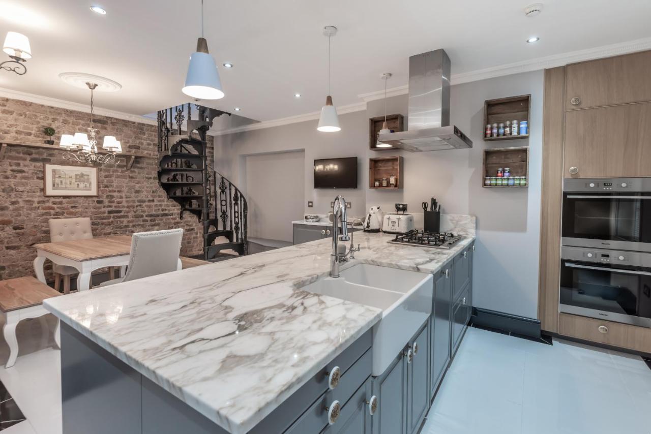 The London House - Entire Villa Bagian luar foto