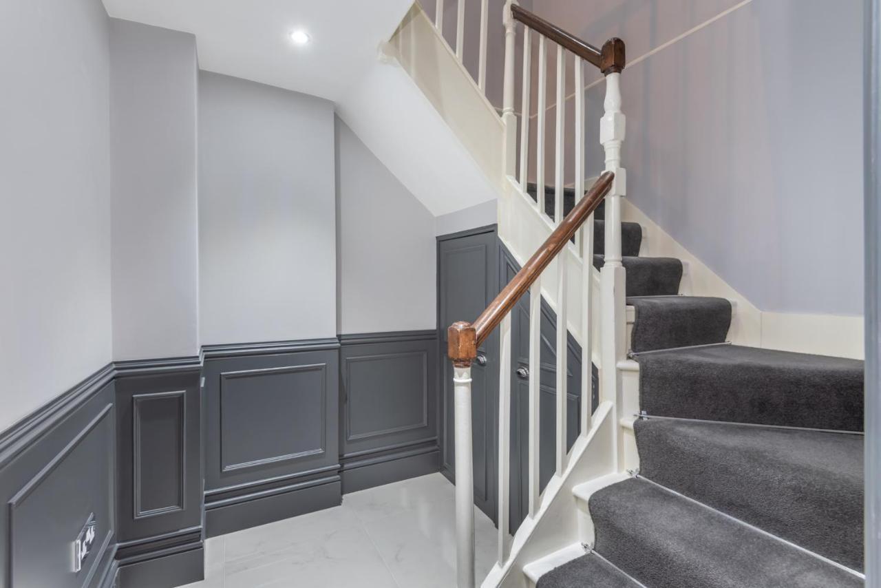 The London House - Entire Villa Bagian luar foto