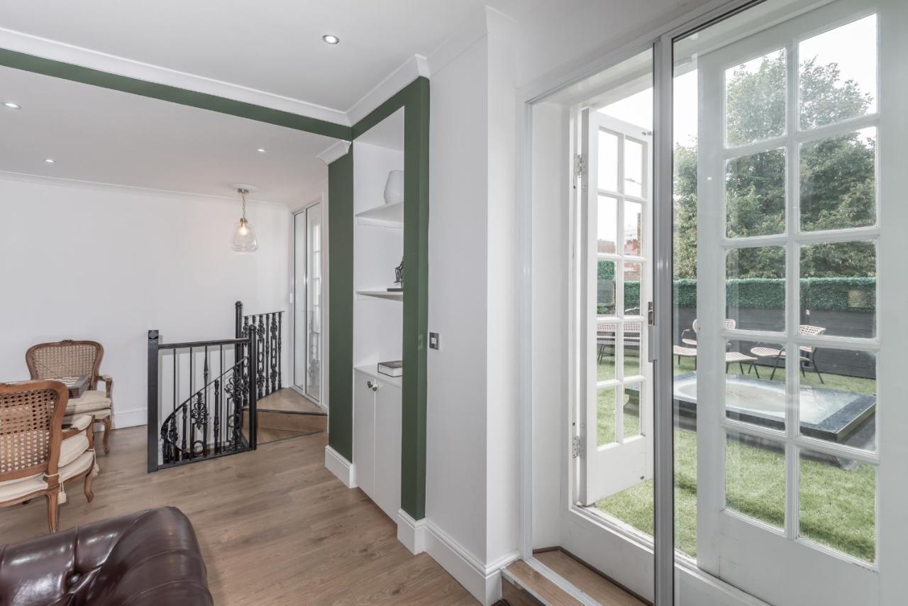 The London House - Entire Villa Bagian luar foto