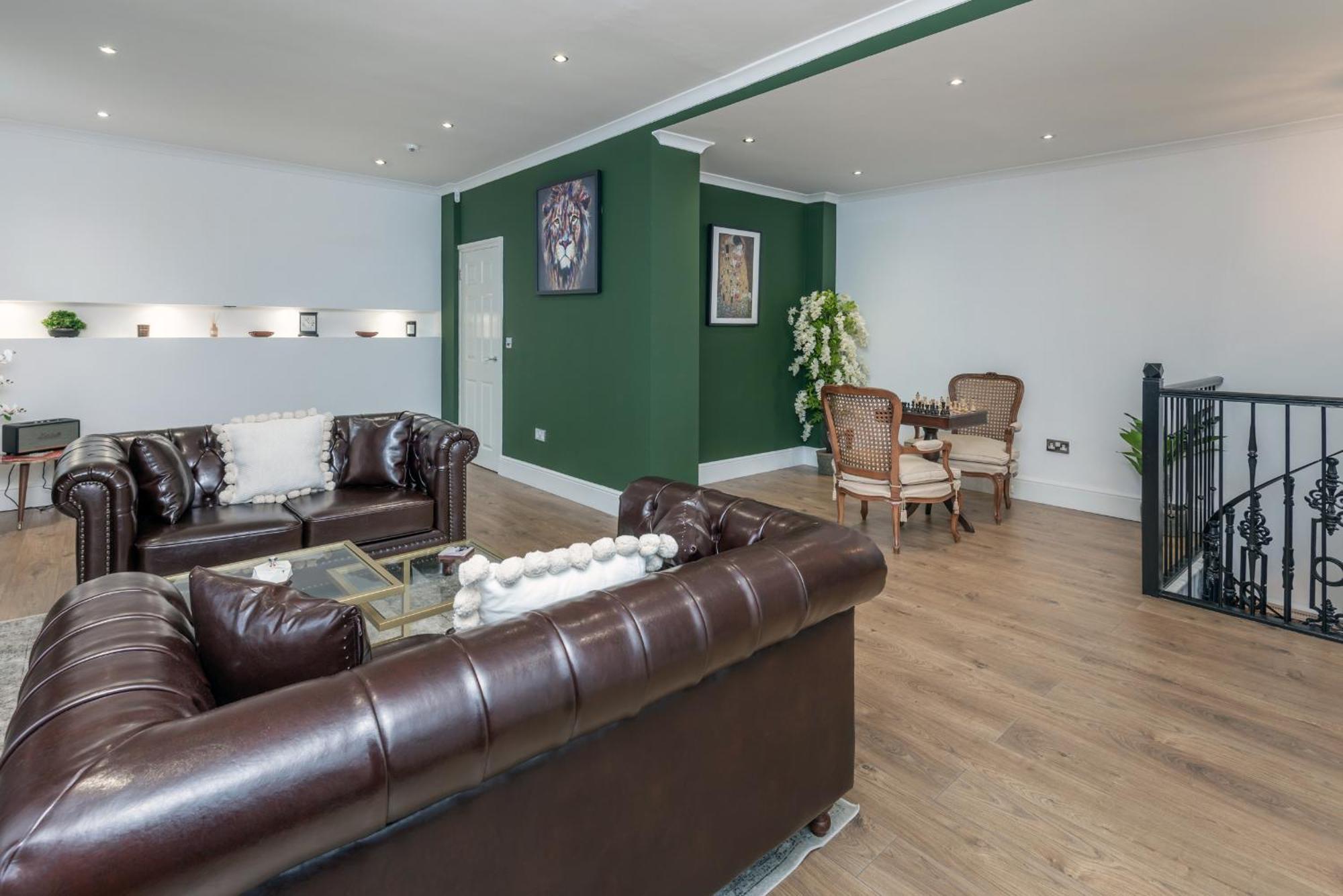 The London House - Entire Villa Bagian luar foto