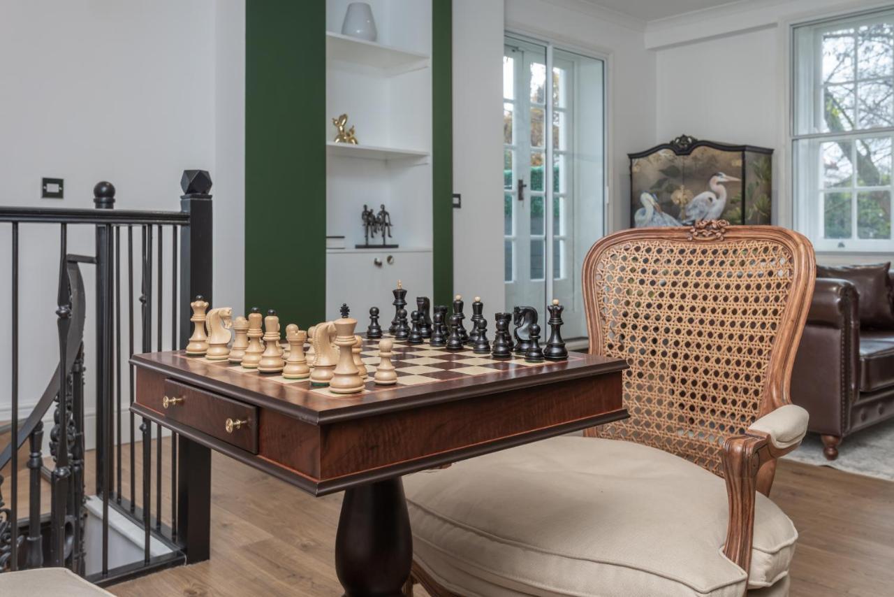 The London House - Entire Villa Bagian luar foto